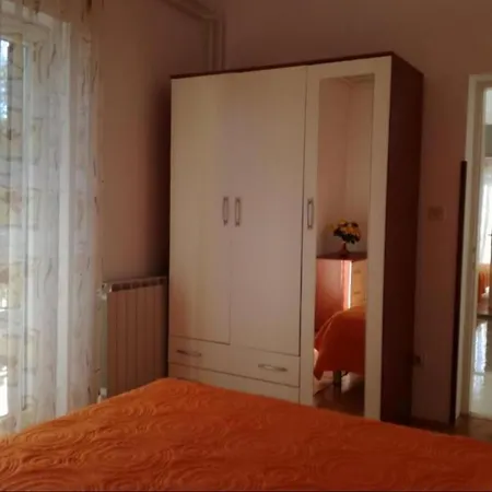 Πανσιόν Apertments Jenny For Max 8 Pax In Πόρετς